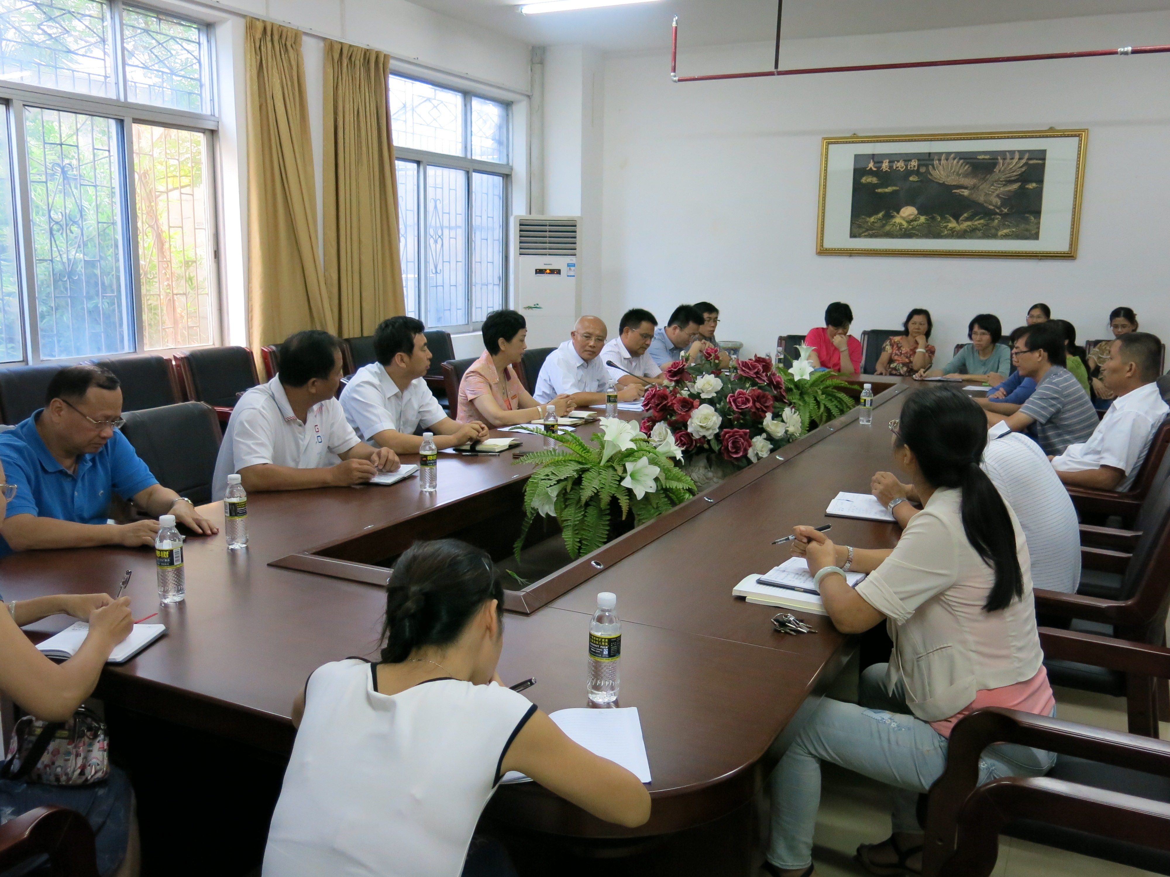 我院认真学习贯彻中央及省党的群众路线教育实践活动总结大会精神